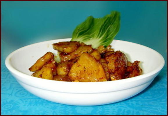 pittige ananas in het zuur (acar nenas)