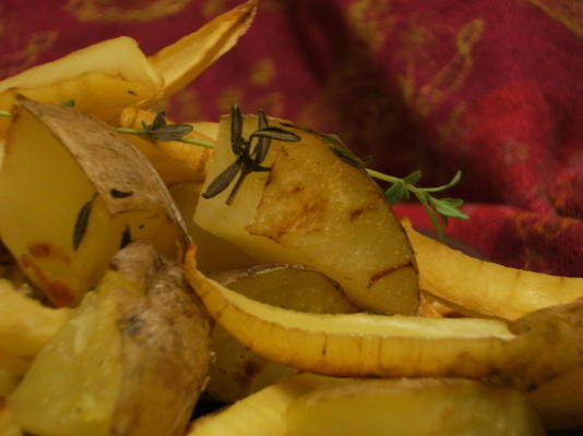 tijm gebakken aardappelen en pastinaken