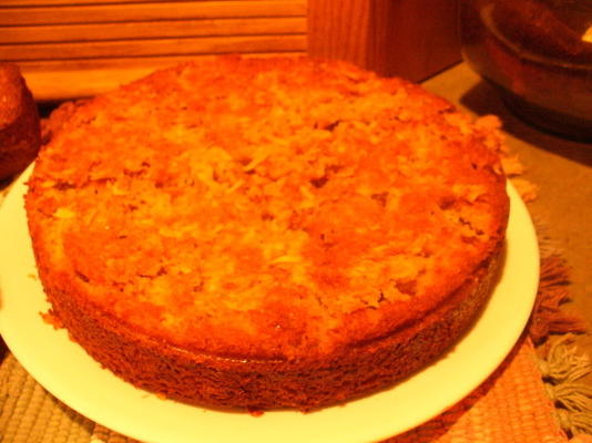 tante ada's wortel-kokos cake