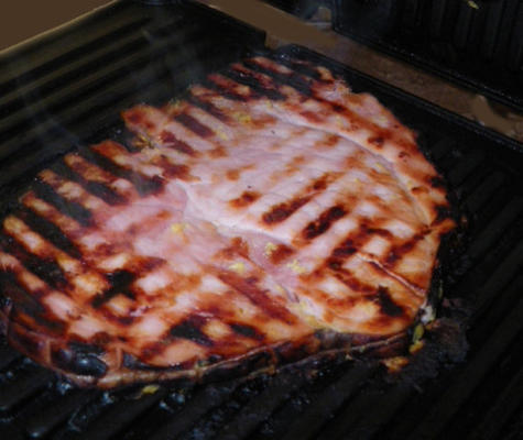 gegrilde hamsteak met gepareerd perzikglazuur