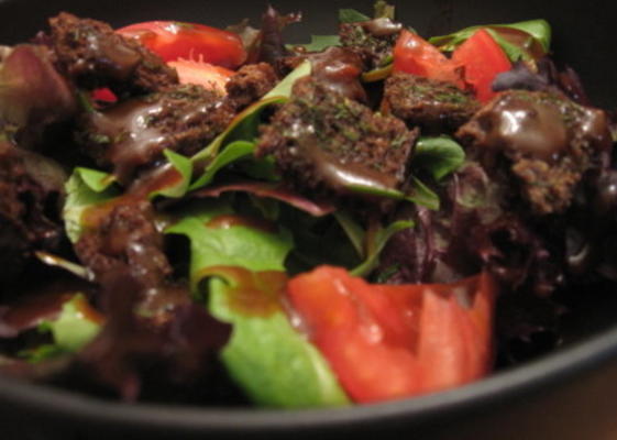 greens en tomaat-tomatensalade