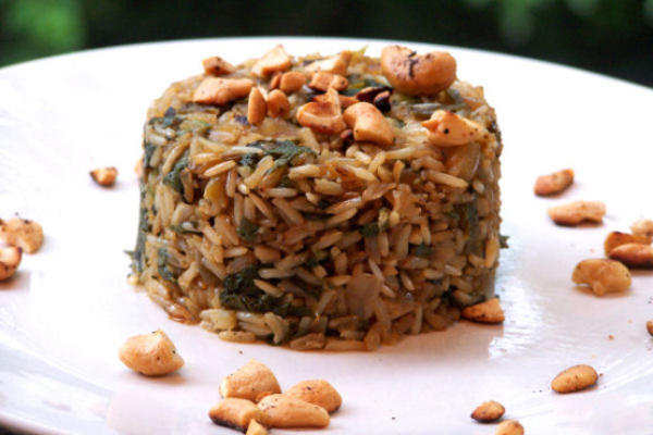 groene pilau met cashewnoten