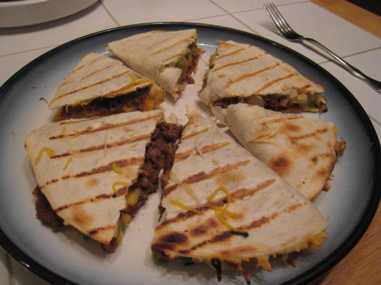 zuidwestelijke chorizo-quesadillas
