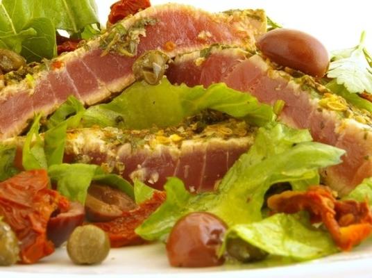 aangebraden tonijnsteak salade