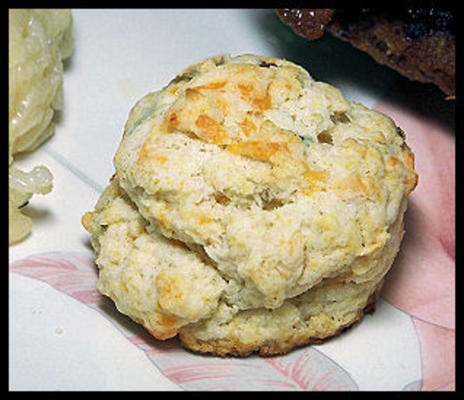 boterachtige koekjes van rozemarijn en knoflook