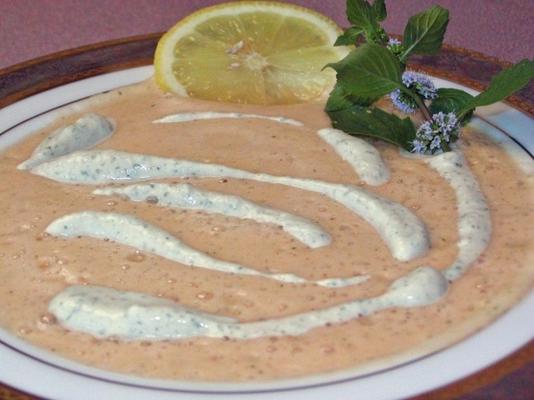 koele meloen soep met basilicum crème