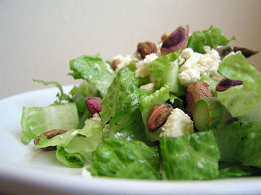 asperges, bonen en pistachesalade