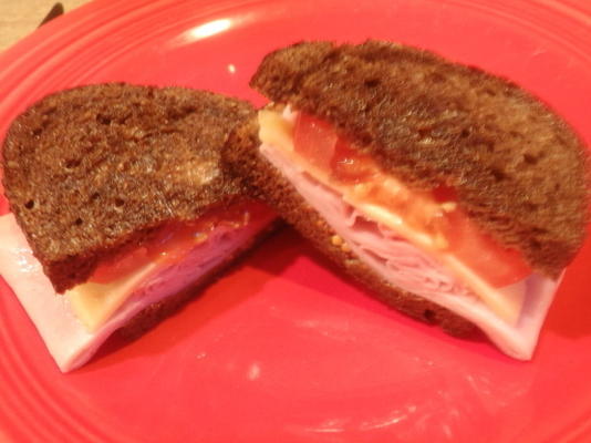 geroosterde ham en sandwiches met gouda