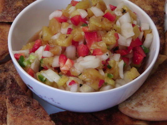 pittige gegrilde ananas salsa met gember en jalapenos