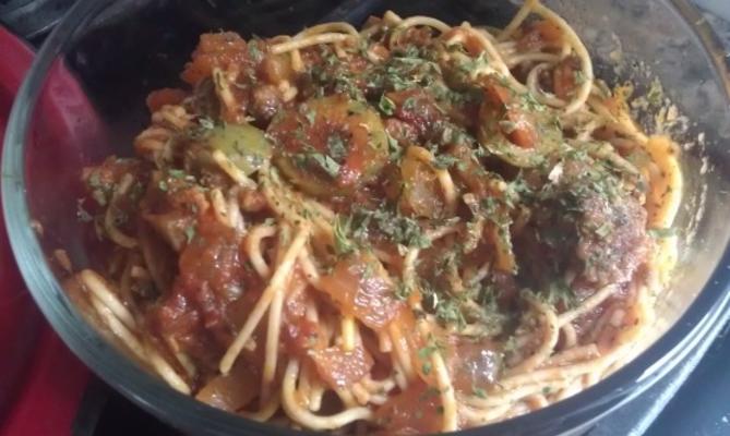 spaanse spaghetti w / pimento-gevulde olijven - zwt-8