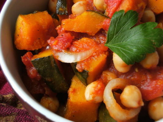 pompoen en kikkererwten ratatouille