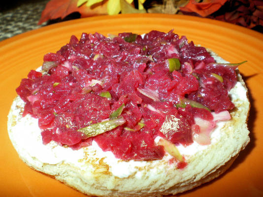 bruschetta met ovengeroosterde bieten en geitenkaas