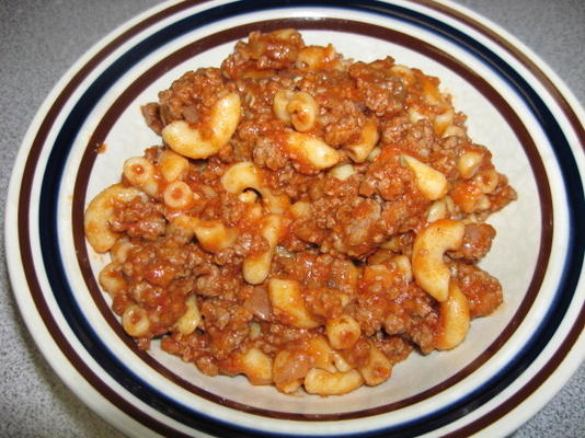 eenvoudige zelfgemaakte vlezige macaroni