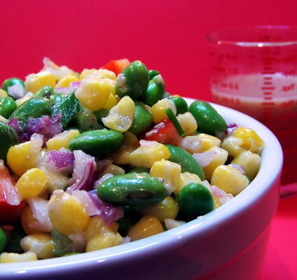 sojaboon succotash met sesam gember vinaigrette