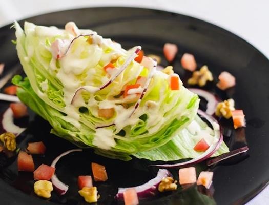 rauwe veganistische wig salade