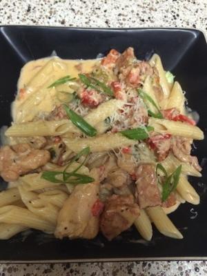 cajun kip en andouille pasta