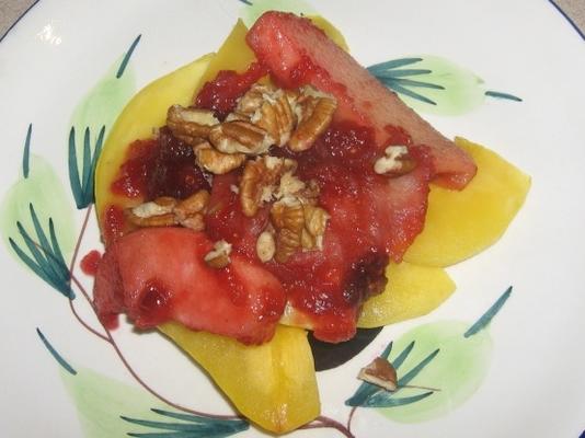 gebakken pompoen met appels en veenbessen