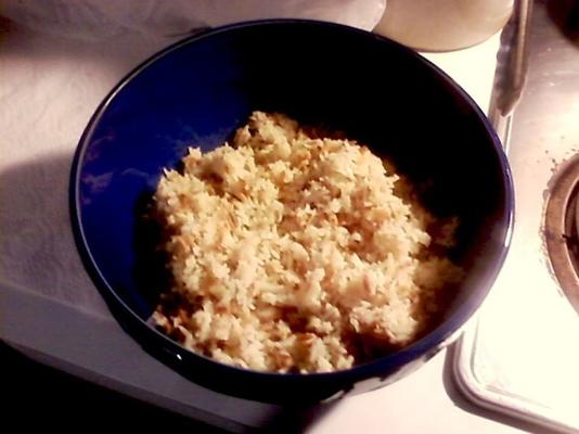rijst met knoflook en pasta