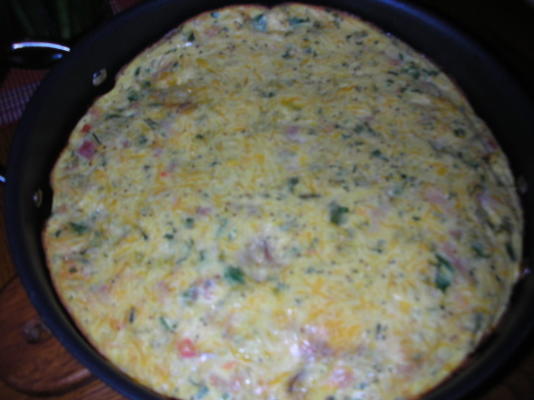 paddenstoel en sjalot frittata met ham.