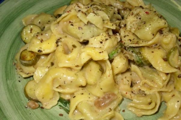 kaasravioli met witte wijnsaus en courgette