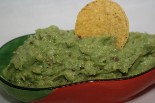 avocado-vulling (of spread of dip)