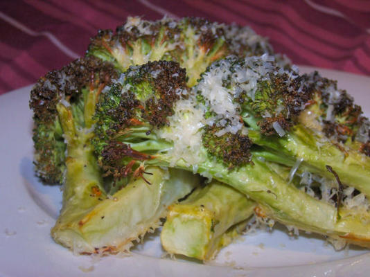 geroosterde broccoli met asiago