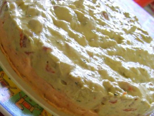 gelaagde zalm en avocado dip