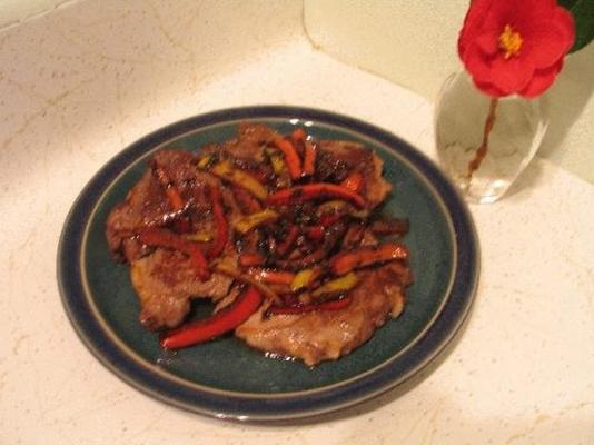 pan-grilled lapje vlees met balsamic pepers
