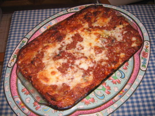 drie-kaas lasagne met Italiaanse worst