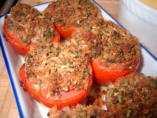 de gebakken tomaten van becky met basilicum en parmezaanse kaas