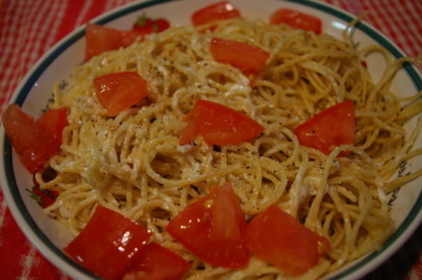 zo gemakkelijk ricotta en fettuccine met tomaten