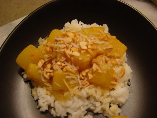 pinda en ananas curry