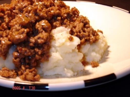 beef 'n' jus op aardappelen