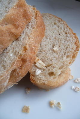 Iers havermoutbrood van zonsondergangstijdschrift