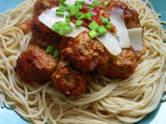 Italiaanse spaghetti en gehaktballetjes