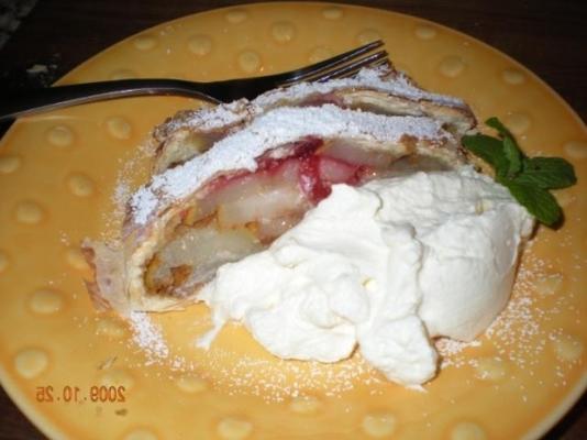 perenstrudel in phyllo