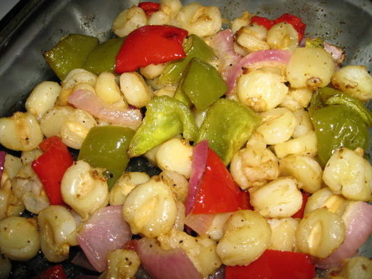 geroosterde paprika's en hominy