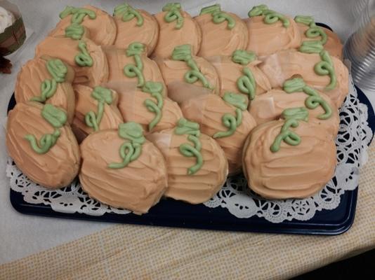 zure room uitgesneden koekjes met roomkaasijs