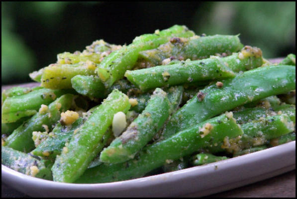 groene bonen met tahin en knoflook