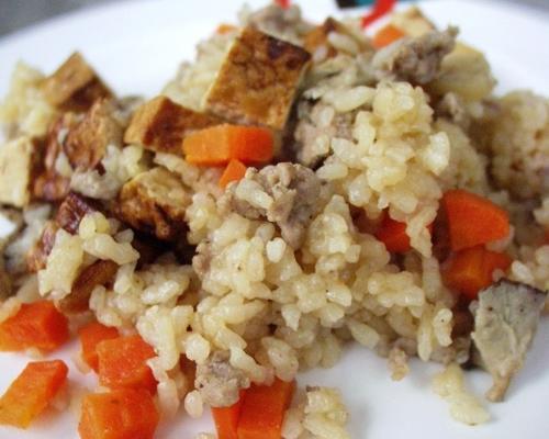 Kayaku Gohan (rijst met groenten)
