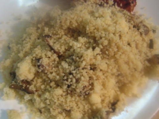 couscous met champignons en kikkererwten