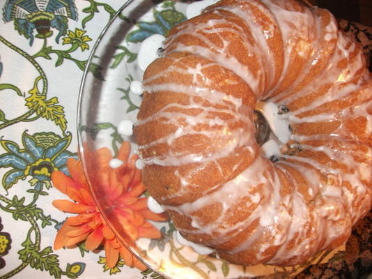 erts-oh bundt cake