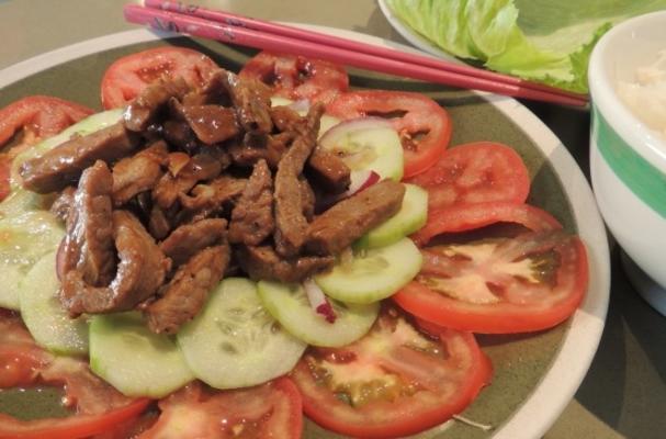 beef lok lak (cambodjaans recept)