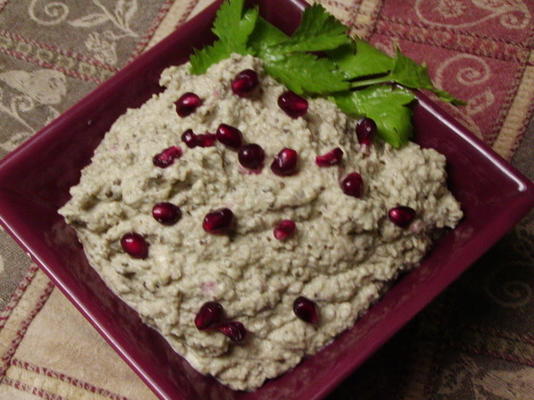 baba ganouj - aubergine dip met sesamolie