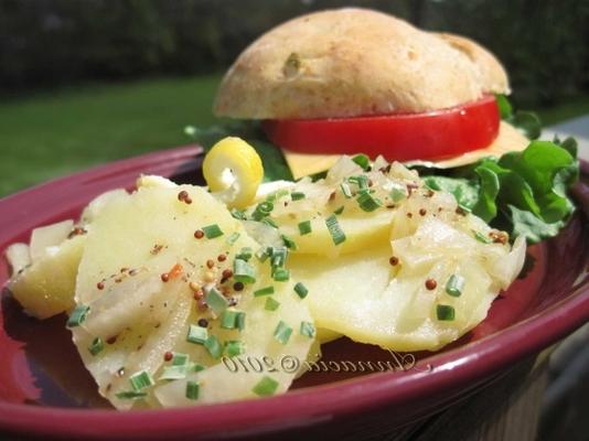 lichte zomeraardappelsalade - leichter kartoffelsalat