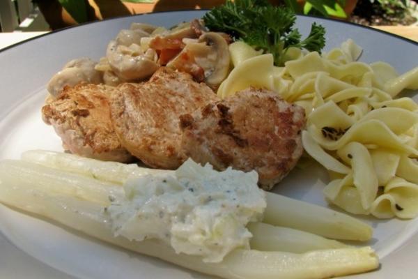 varkenslende met asperges (schweinelendchen mit spargel)