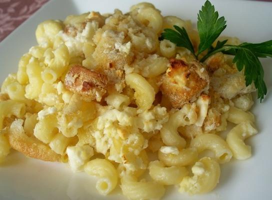 makaronia me feta - macaroni en feta