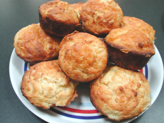 kaasachtige puree aardappel muffins