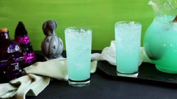 ecto lime cooler (halloween cocktail)