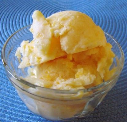 magere perzik bevroren yoghurt
